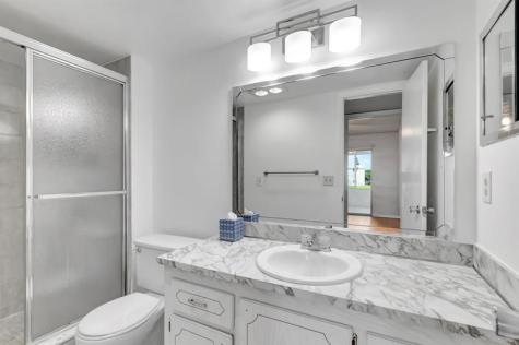 267 Wellington J West Palm Beach FL 33417