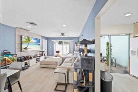 9302 SW 5th Street Boca Raton FL 33428