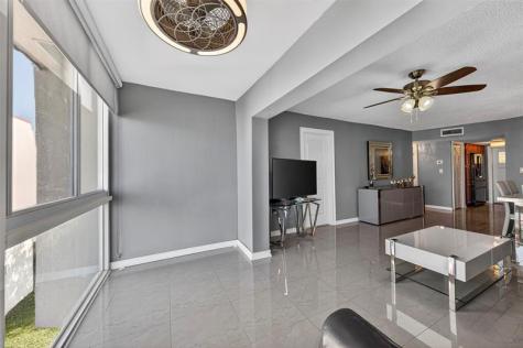 2951 E Sunrise Lakes Drive Sunrise FL 33322