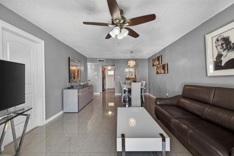 2951 E Sunrise Lakes Drive Sunrise FL 33322