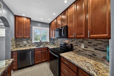 2951 E Sunrise Lakes Drive Sunrise FL 33322
