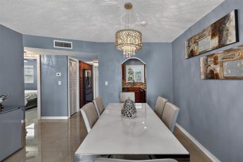 2951 E Sunrise Lakes Drive Sunrise FL 33322