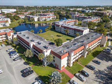 2951 E Sunrise Lakes Drive Sunrise FL 33322