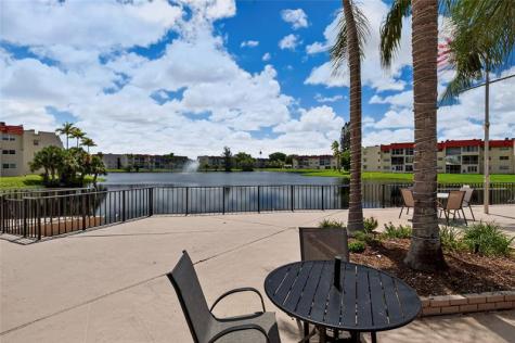 2951 E Sunrise Lakes Drive Sunrise FL 33322