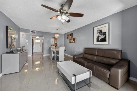 2951 E Sunrise Lakes Drive Sunrise FL 33322