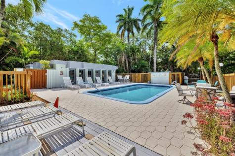 2017 N Dixie Highway Wilton Manors FL 33305