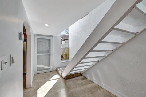 2017 N Dixie Highway Wilton Manors FL 33305