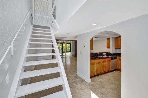 2017 N Dixie Highway Wilton Manors FL 33305