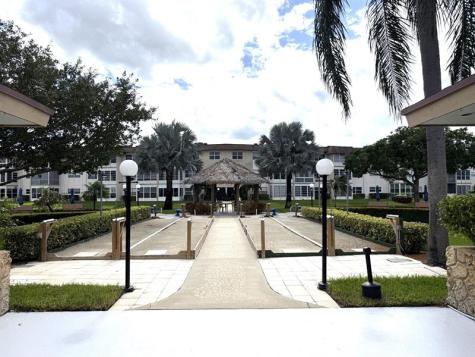 3405 NW 48th Avenue Lauderdale Lakes FL 33319