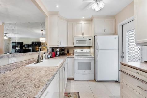 3405 NW 48th Avenue Lauderdale Lakes FL 33319