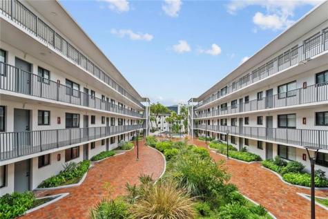 2924 Day Avenue Miami FL 33133