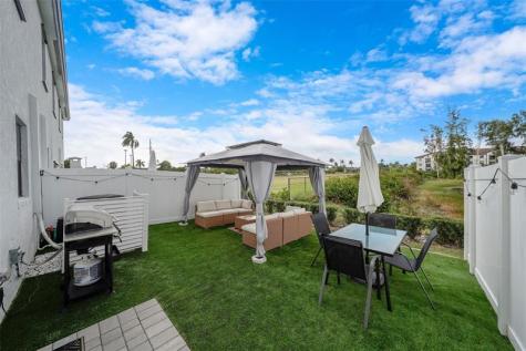 659 NW 204th Street Miami FL 33169