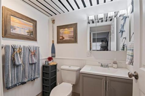 352 Saxony Trail Delray Beach FL 33446