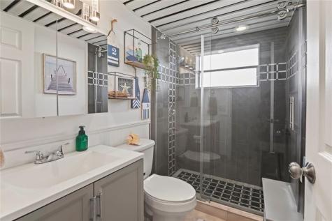 352 Saxony Trail Delray Beach FL 33446