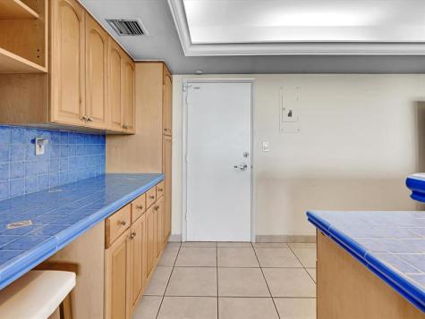 3300 NE 36th Street Fort Lauderdale FL 33308