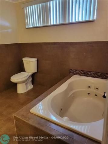 780 NE 199th Street Miami FL 33179