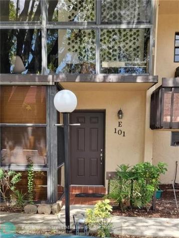 780 NE 199th Street Miami FL 33179