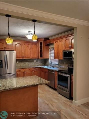 780 NE 199th Street Miami FL 33179