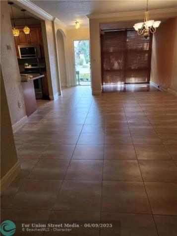 780 NE 199th Street Miami FL 33179