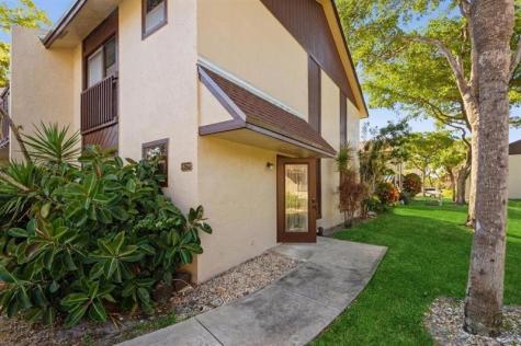 829 NW 47th Street Deerfield Beach FL 33064