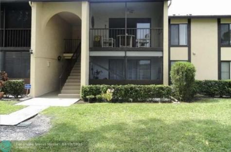 814 Sky Pine Way Greenacres FL 33415