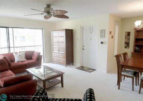 814 Sky Pine Way Greenacres FL 33415