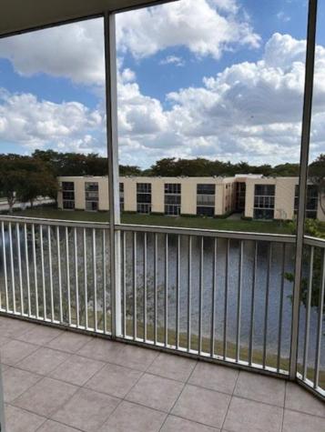 7611 Southampton Terrace Tamarac FL 33321
