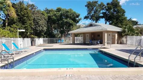 1881 NW 96th Terrace Pembroke Pines FL 33024