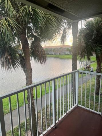 5031 Wiles Road Coconut Creek FL 33073