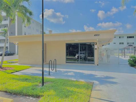 981 Hillcrest Court Hollywood FL 33021