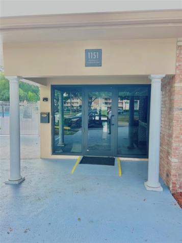 981 Hillcrest Court Hollywood FL 33021