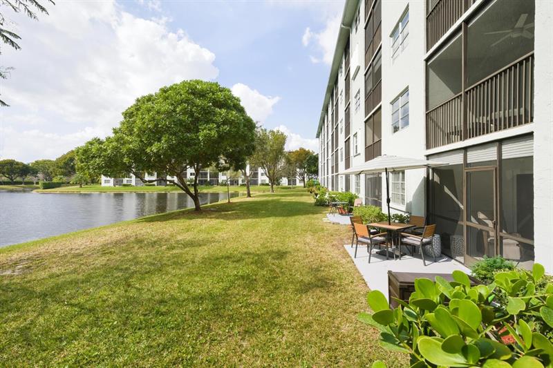 2226 N Cypress Bend Drive Pompano Beach FL 33069