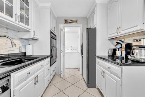 9050 Jacaranda Lane Plantation FL 33324