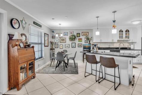 9050 Jacaranda Lane Plantation FL 33324
