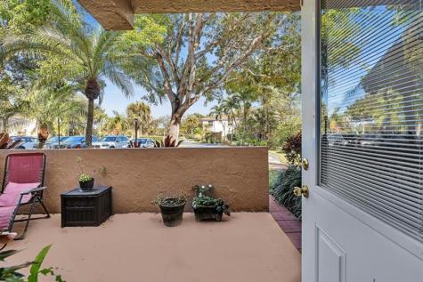 9050 Jacaranda Lane Plantation FL 33324