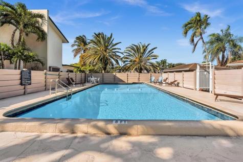 9050 Jacaranda Lane Plantation FL 33324