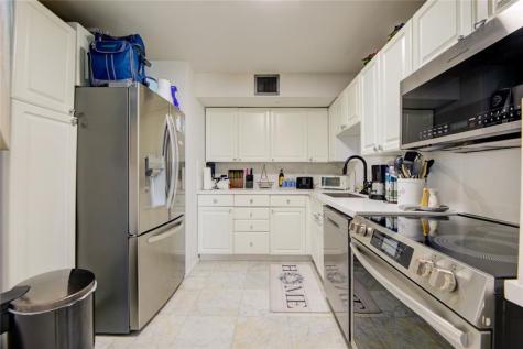 1 Las Olas Circle Fort Lauderdale FL 33316