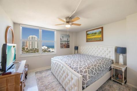 1 Las Olas Circle Fort Lauderdale FL 33316