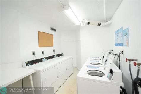 1400 Saint Charles Place Pembroke Pines FL 33026