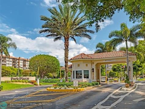 1400 Saint Charles Place Pembroke Pines FL 33026