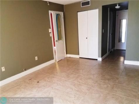 1400 Saint Charles Place Pembroke Pines FL 33026