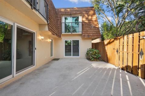 9110 SW 22nd Court Davie FL 33324