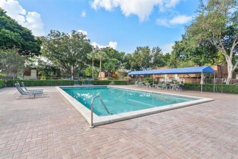 9110 SW 22nd Court Davie FL 33324