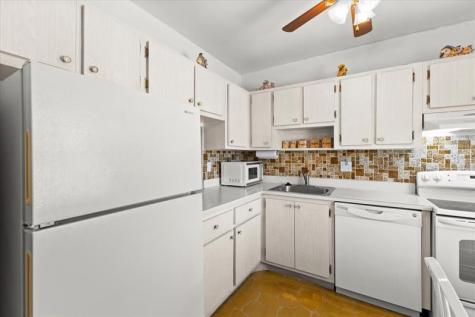 7200 NW 5th Place Margate FL 33063