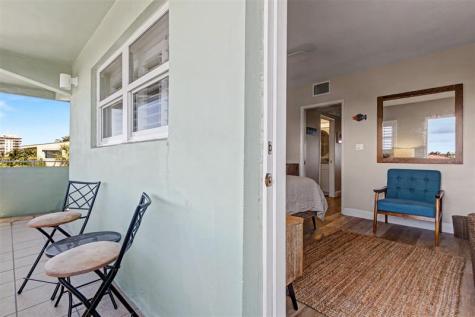 1035 Hillsboro Mile Hillsboro Beach FL 33062