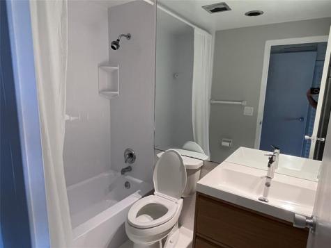 3200 NE 36th Street Fort Lauderdale FL 33308