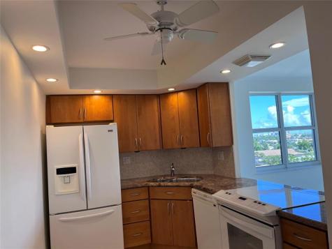 3200 NE 36th Street Fort Lauderdale FL 33308
