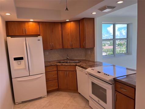 3200 NE 36th Street Fort Lauderdale FL 33308