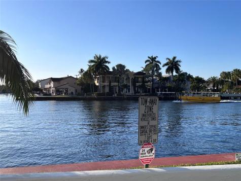 3200 NE 36th Street Fort Lauderdale FL 33308