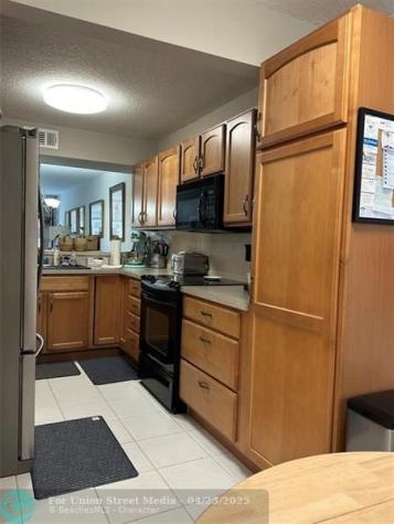 5609 Coral Lake Margate FL 33063